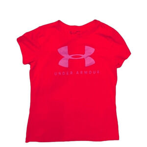 Under Armour SZ M women’s coral w pink heat gear tee. Loose fit great condition.